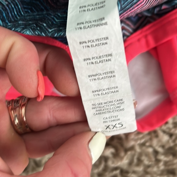 Fabletics Shorts - Picture 4 of 6